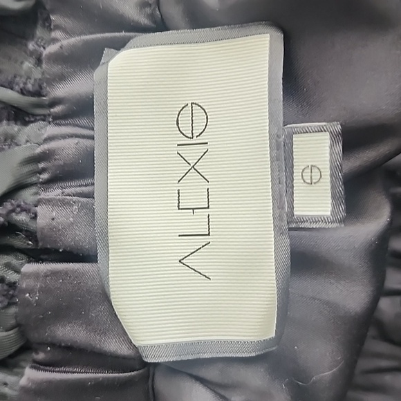 Alexis Raza Off Shoulder diaphanous organza Black top Size Small - Picture 16 of 16